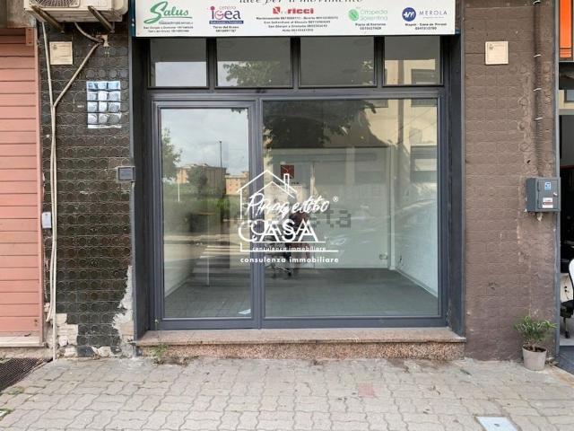 Locale in vendita di 25 m² in Via Francesco Cappiello, 129