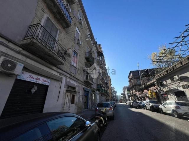 Locale in vendita di 25 m² in Via Generale Francesco Pinto, 40