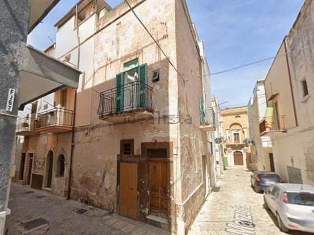 Locale in vendita di 25 m² in Via Perna, 47