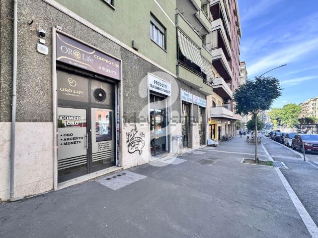 Locale in vendita di 25 m² in Viale Furio Camillo, 83