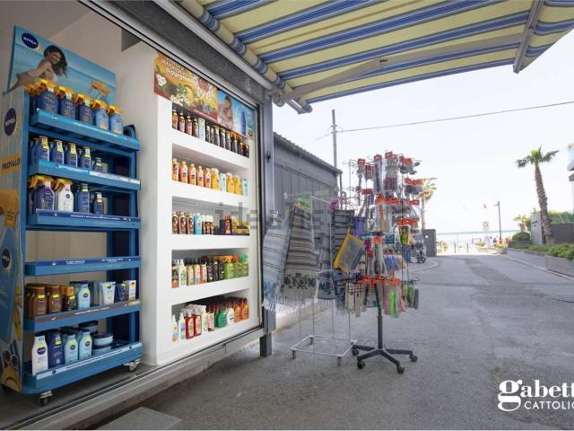 Locale in vendita di 25 m²