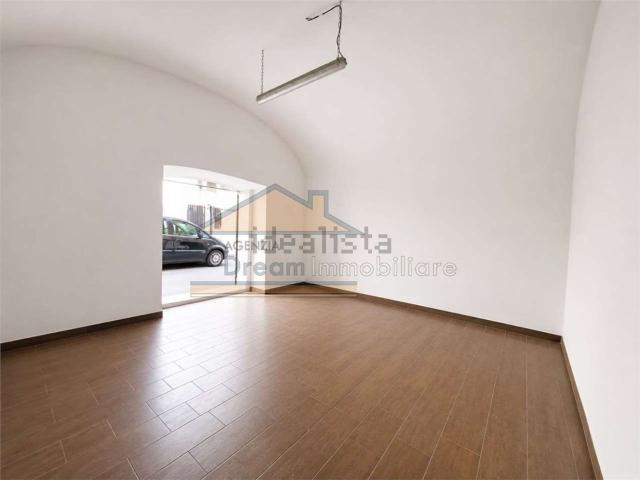 Locale in vendita di 25 m²
