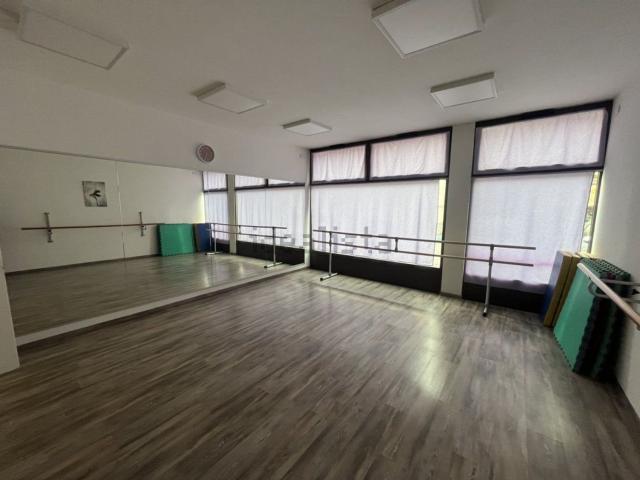 Locale in vendita di 260 m²