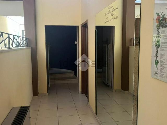 Locale in vendita di 260 m² in Via Foro Boario, 14