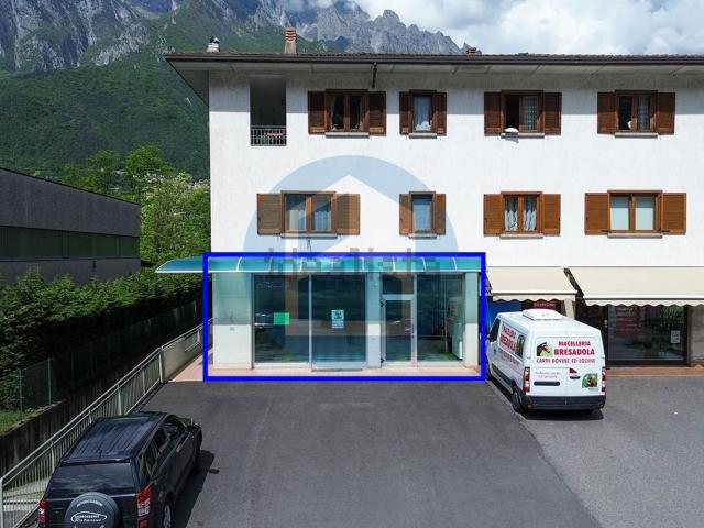 Locale in vendita di 260 m² in Via Padre Ottolino Marcolini, 1