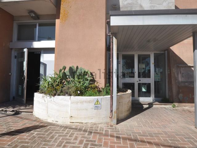 Locale in vendita di 261 m² in Via dei Calderai, 45