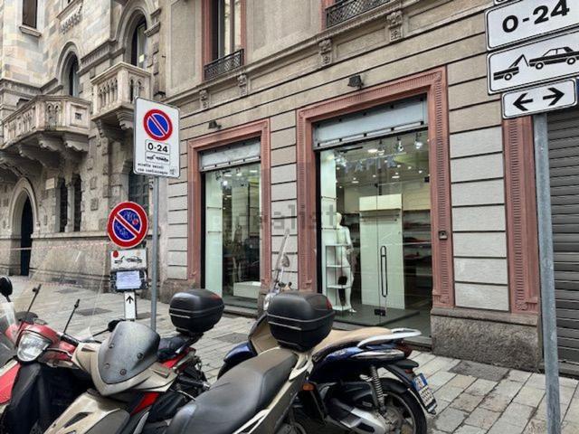 Locale in vendita di 263 m² in Via San Gregorio, 29