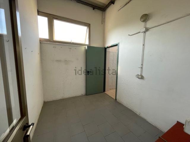 Locale in vendita di 265 m² in Via Magro, 98