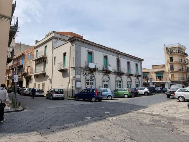 Locale in vendita di 265 m² in Piazza San Sebastiano, 40