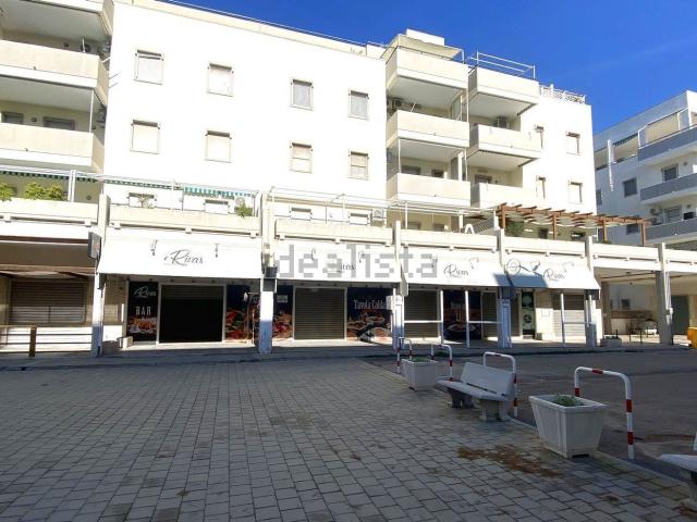 Locale in vendita di 266 m² in Viale della Fenice