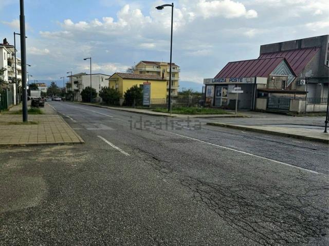 Locale in vendita di 267 m² in Via del Progresso, 59