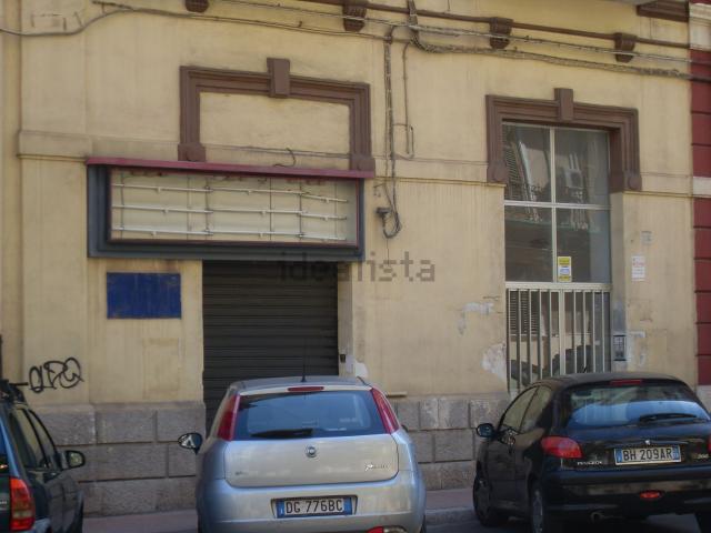 Locale in vendita di 26 m² in Corso Umberto I, 126