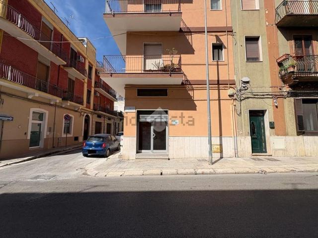 Locale in vendita di 26 m² in Via dè Carpentieri, 31