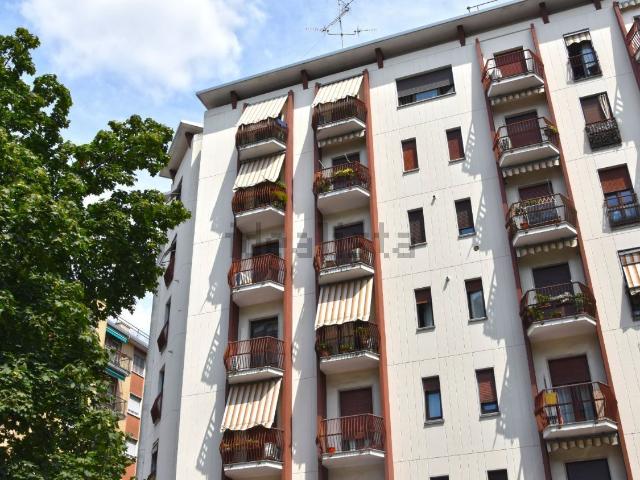 Locale in vendita di 26 m² in Via Filippo Corridoni, 161