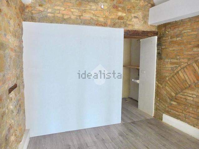 Locale in vendita di 26 m² in Via Guglielmo Oberdan, 11