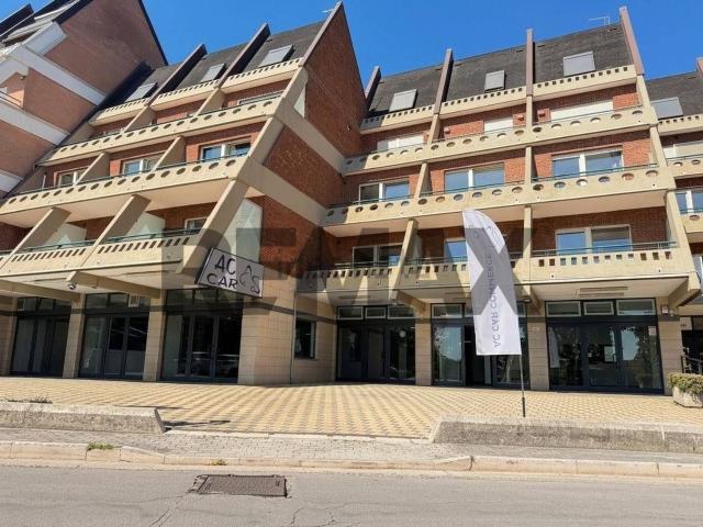 Locale in vendita di 270 m²