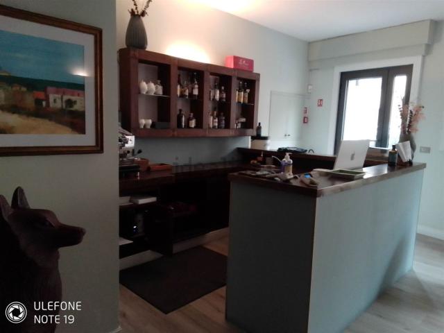 Locale in vendita di 270 m²