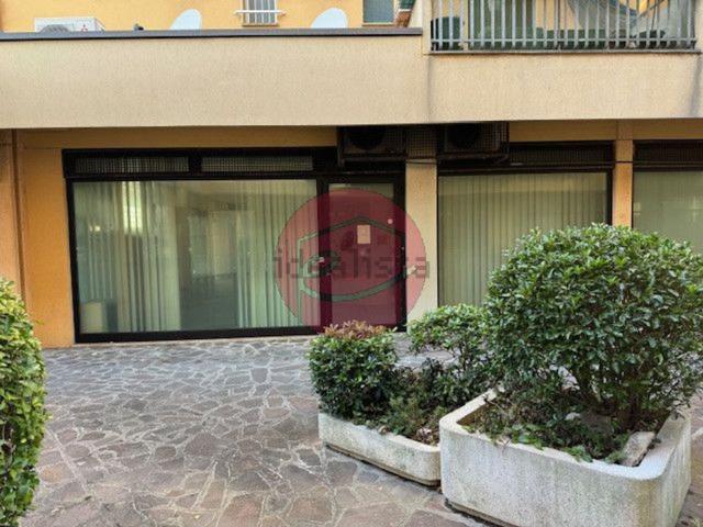 Locale in vendita di 270 m² in Piazza del Popolo