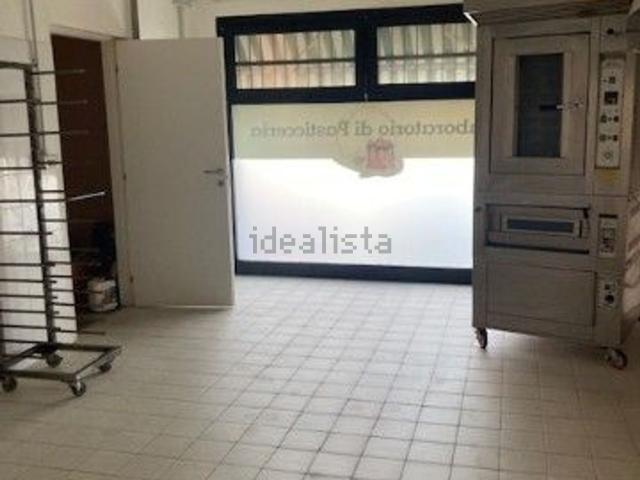 Locale in vendita di 275 m²