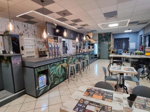 Locale in vendita di 278 m² in Via Antonio Bernocchi, 8