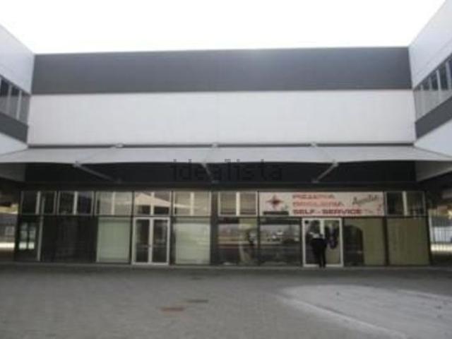 Locale in vendita di 278 m² in Via Emilio Lepido
