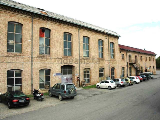 Locale in vendita di 2802 m² in Via Ferrara