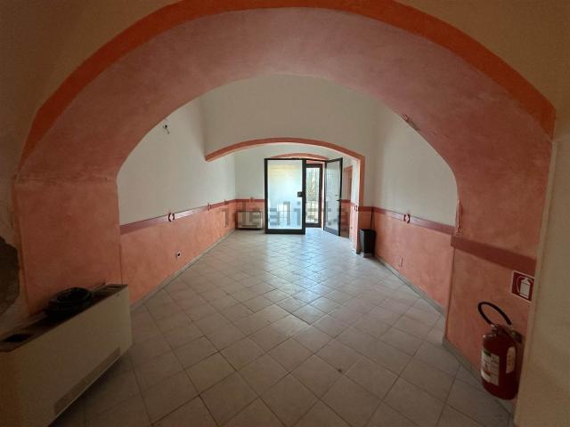 Locale in vendita di 280 m²