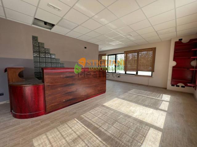 Locale in vendita di 280 m² in Via Sant&apos Antonio dei Lazzari