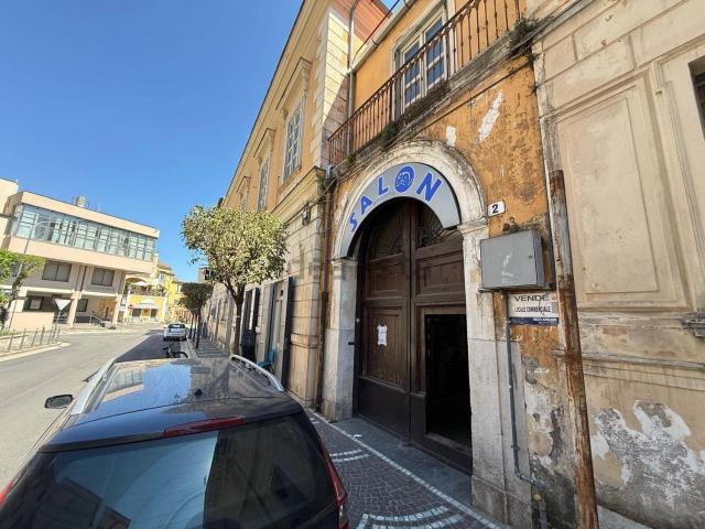 Locale in vendita di 280 m² in Via XX Settembre, 13