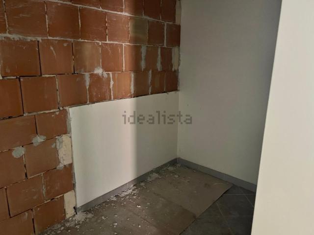 Locale in vendita di 281 m² in Via Mons. Olindo Ruggieri, 34