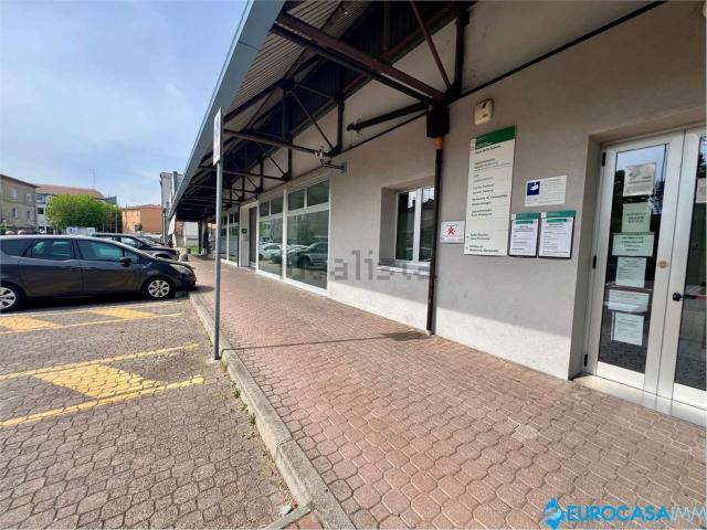 Locale in vendita di 282 m²