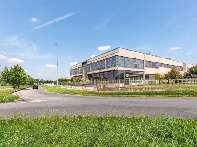 Locale in vendita di 285 m² in Via Raffaello Sanzio, 19