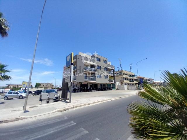 Locale in vendita di 287 m² in Via Aldo Moro, 305