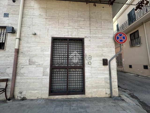 Locale in vendita di 28 m² in Corso Garibaldi, 217
