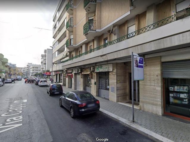 Locale in vendita di 28 m² in Via Cappuccini, 94