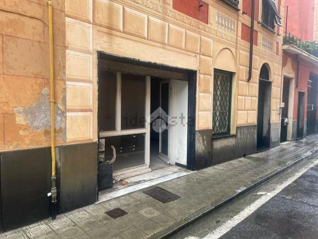 Locale in vendita di 28 m² in Via G. B. Campodonico