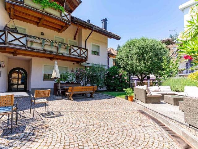 Locale in vendita di 2900 m² in Via Maso della Pieve, 17