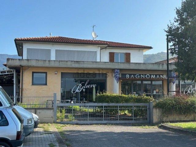Locale in vendita di 290 m²