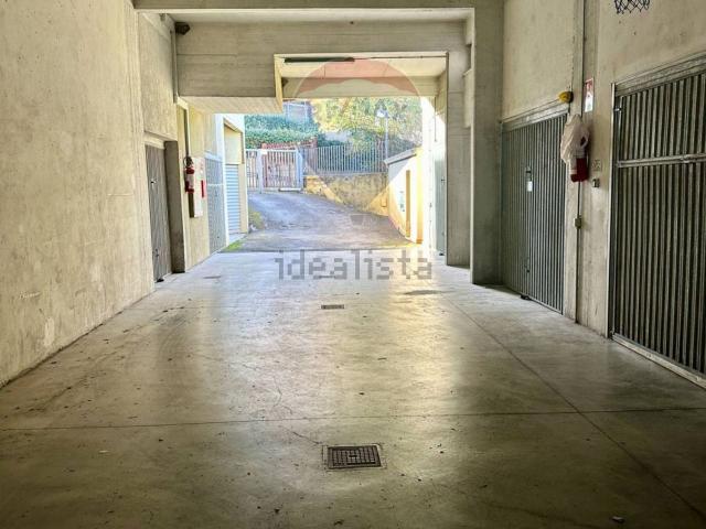 Locale in vendita di 290 m² in Via di Casalotti, 266