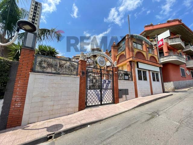 Locale in vendita di 290 m² in Via Principe, 14