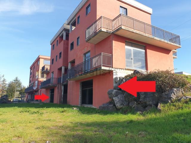 Locale in vendita di 290 m² in Viale Fabrateria Vetus