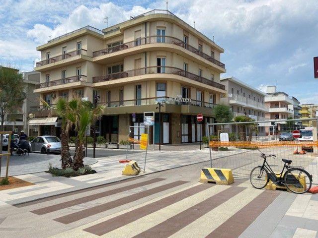 Locale in vendita di 290 m² in Viale San Salvador, 32