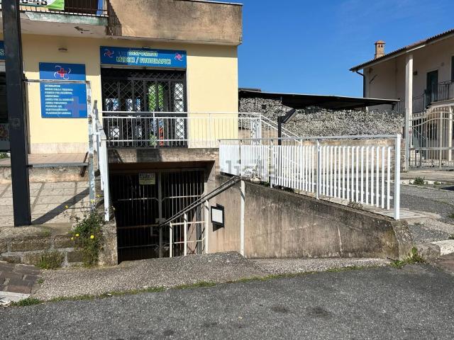 Locale in vendita di 290 m² in Piazzale Pietro Nenni
