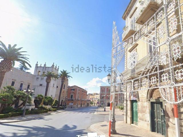 Locale in vendita di 292 m² in Piazza IV Novembre