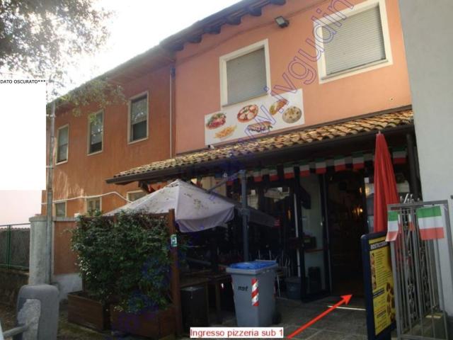 Locale in vendita di 295 m² in Via Enrico Fruch, 9