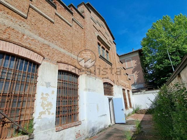 Locale in vendita di 295 m² in Via Stefano Breventano, 4