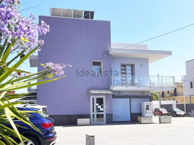 Locale in vendita di 298 m² in Viale Edoardo Garrone, 14