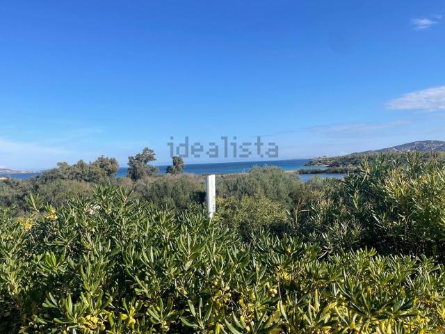 Locale in vendita di 299 m² in Via tanca manna