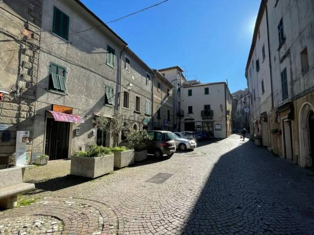 Locale in vendita di 29 m² in Largo Giuseppe Garibaldi