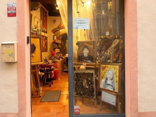 Locale in vendita di 29 m² in Via dei Serragli